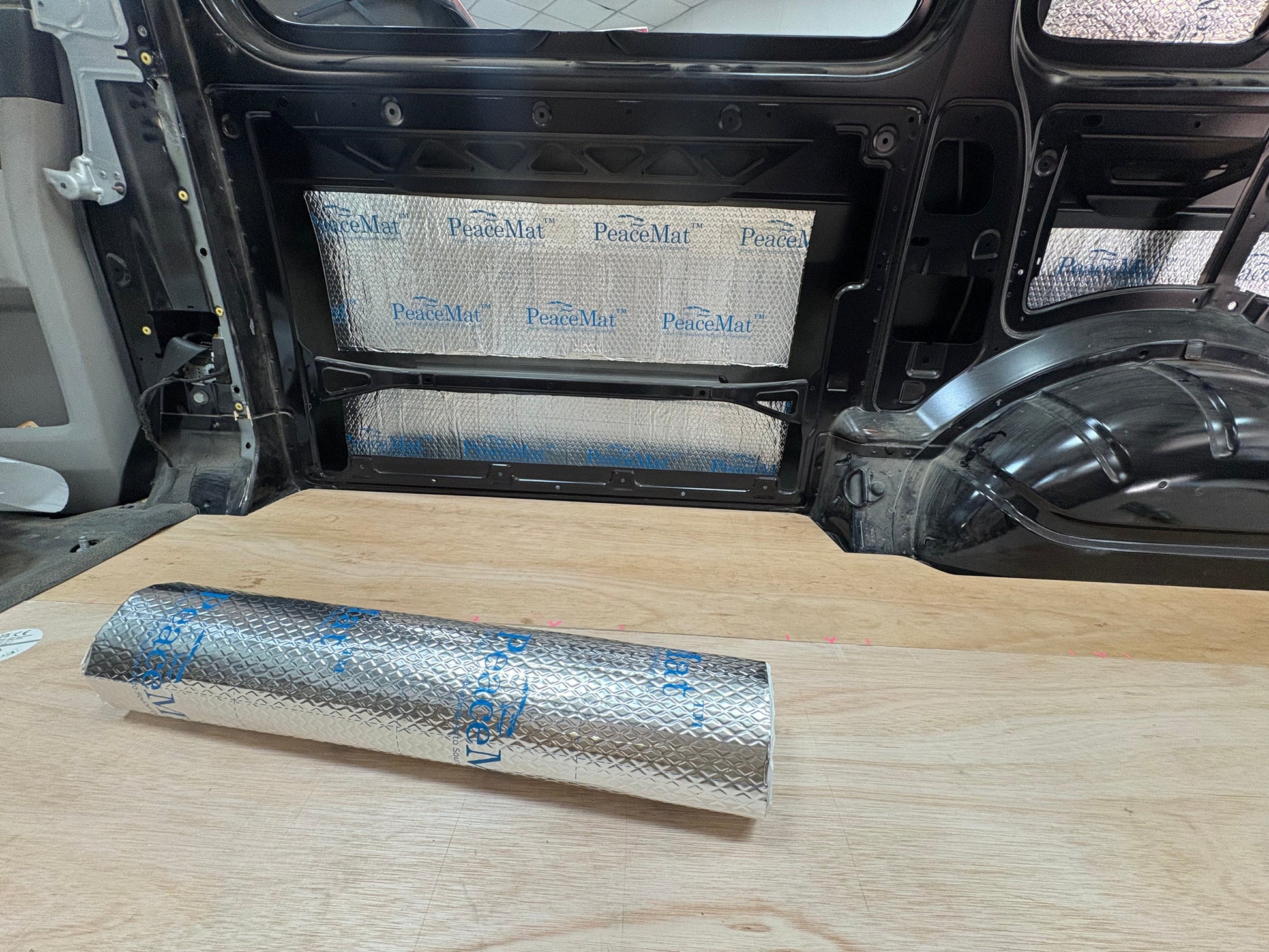 20x Campervan Sound Deadening Sheets - Silver Butyl Soundproofing Mats for Car, Van & Doors (PeaceMAT XR) Sound Deadening